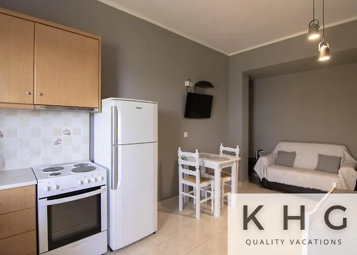 Sea View Retreat In Agios Konstantinos!