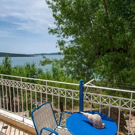 Apartment Sea View Retreat In Agios Konstantinos! *