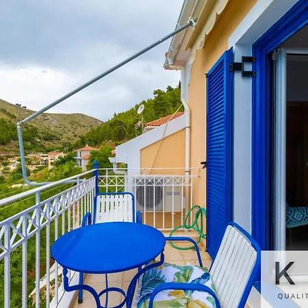 Apartment Three Flats, With Sea View, One Loft And Two With Sea View! *