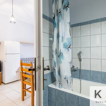 Three Flats, With Sea View, One Loft And Two With Sea View!