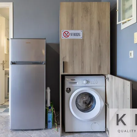 Four Flats, With Sea View, One Loft One Apartment And Two Studios With Sea View! Apartamento Dhavgáta